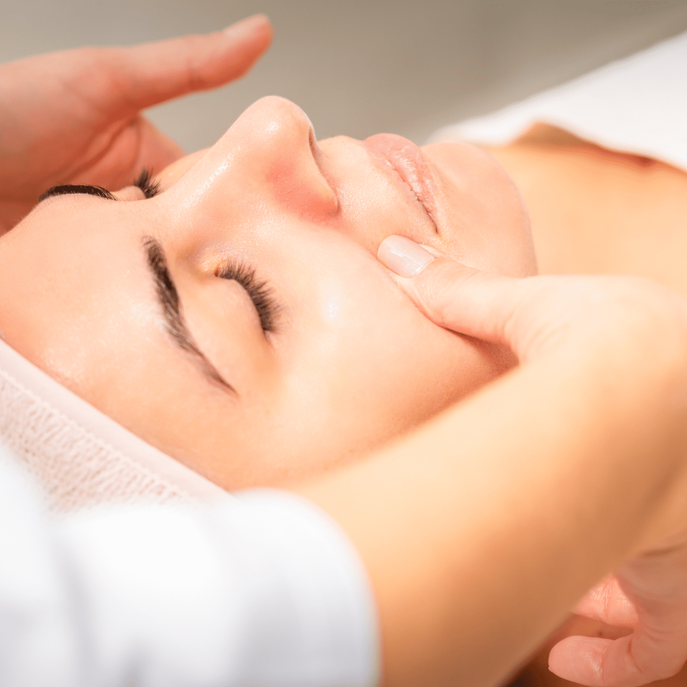 Lymphatic Drainage Massage 2